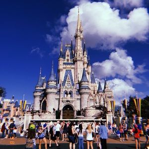 Meet your Posher, Corinne